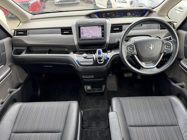 フリードハイブリッド ハイブリッド・Ｇホンダセンシング　１オーナー・ホンダセンシング・両側パワースライド・フルセグナビ・ＥＴＣ・バックカメラ・ＢＴオーディオ・ＬＥＤヘッドライト・ＡＵＴＯライト・スマートキー・純正１５ＡＷ・革ステア・ドアバイザー（3枚目）