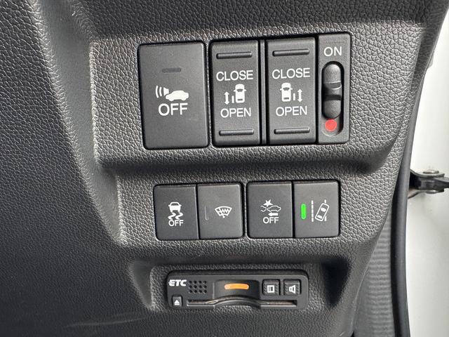 フリードハイブリッド ハイブリッド・Ｇホンダセンシング　１オーナー・ホンダセンシング・両側パワースライド・フルセグナビ・ＥＴＣ・バックカメラ・ＢＴオーディオ・ＬＥＤヘッドライト・ＡＵＴＯライト・スマートキー・純正１５ＡＷ・革ステア・ドアバイザー（12枚目）