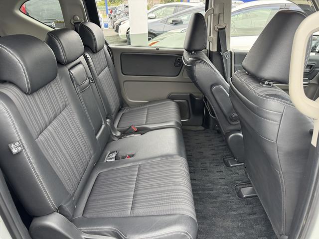 フリードハイブリッド ハイブリッド・Ｇホンダセンシング　１オーナー・ホンダセンシング・両側パワースライド・フルセグナビ・ＥＴＣ・バックカメラ・ＢＴオーディオ・ＬＥＤヘッドライト・ＡＵＴＯライト・スマートキー・純正１５ＡＷ・革ステア・ドアバイザー（27枚目）