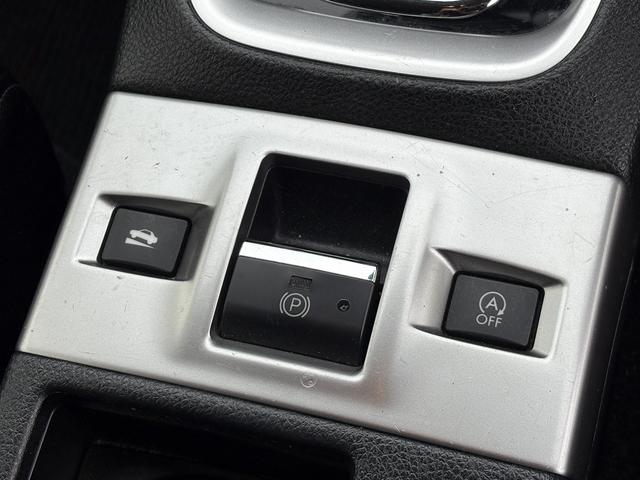 レヴォーグ 1.6GTアイサイト フルセグナビ・Bカメラ・BTオーディオ・LEDライト・ACC・LKA・Pシート・パドルシフト・ETC・プライバシーガラス・ドアバイザー・本革ステア・オートライト・USB・Aストップ(19枚目)