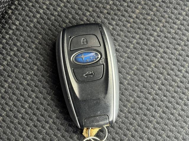 レヴォーグ 1.6GTアイサイト フルセグナビ・Bカメラ・BTオーディオ・LEDライト・ACC・LKA・Pシート・パドルシフト・ETC・プライバシーガラス・ドアバイザー・本革ステア・オートライト・USB・Aストップ(23枚目)