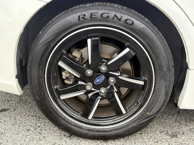 レヴォーグ 1.6GTアイサイト フルセグナビ・Bカメラ・BTオーディオ・LEDライト・ACC・LKA・Pシート・パドルシフト・ETC・プライバシーガラス・ドアバイザー・本革ステア・オートライト・USB・Aストップ(37枚目)