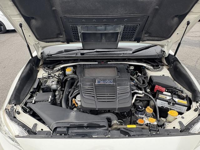 レヴォーグ 1.6GTアイサイト フルセグナビ・Bカメラ・BTオーディオ・LEDライト・ACC・LKA・Pシート・パドルシフト・ETC・プライバシーガラス・ドアバイザー・本革ステア・オートライト・USB・Aストップ(40枚目)