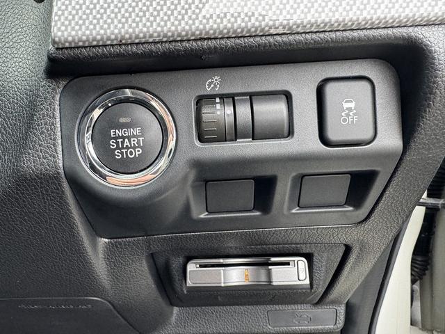 レヴォーグ 2.0GT-Sアイサイト STIエアロ・フルセグナビ・Bカメラ・BTオーディオ・LEDライト・ACC・LKA・柿本マフラー・パドルシフト・ドアバイザー・プライバシーガラス・本革ステア・ミラーウィンカー・RAYS18AW(24枚目)