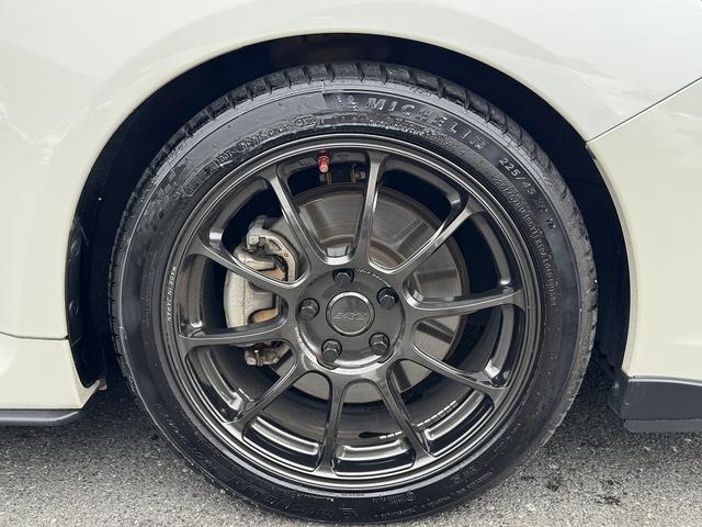 レヴォーグ 2.0GT-Sアイサイト STIエアロ・フルセグナビ・Bカメラ・BTオーディオ・LEDライト・ACC・LKA・柿本マフラー・パドルシフト・ドアバイザー・プライバシーガラス・本革ステア・ミラーウィンカー・RAYS18AW(37枚目)