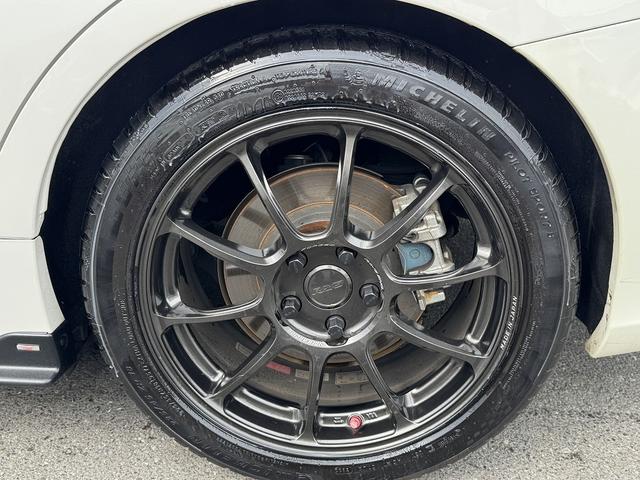 レヴォーグ 2.0GT-Sアイサイト STIエアロ・フルセグナビ・Bカメラ・BTオーディオ・LEDライト・ACC・LKA・柿本マフラー・パドルシフト・ドアバイザー・プライバシーガラス・本革ステア・ミラーウィンカー・RAYS18AW(39枚目)