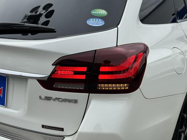 レヴォーグ 2.0GT-Sアイサイト STIエアロ・フルセグナビ・Bカメラ・BTオーディオ・LEDライト・ACC・LKA・柿本マフラー・パドルシフト・ドアバイザー・プライバシーガラス・本革ステア・ミラーウィンカー・RAYS18AW(44枚目)