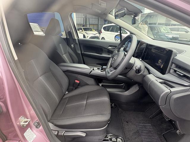 ノート Ｘ　フルセグナビ・Ｂカメラ・ＢＴオーディオ・ＬＥＤライト・Ｃソナー・エマブレ・ＬＫＡ・ＡＨＢ・ＵＳＢ・プライバシーガラス・ミラーウィンカー・オートライト・スマキー・記録簿（4枚目）