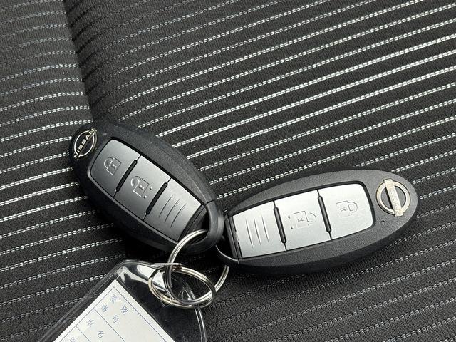 ノート Ｘ　フルセグナビ・Ｂカメラ・ＢＴオーディオ・ＬＥＤライト・Ｃソナー・エマブレ・ＬＫＡ・ＡＨＢ・ＵＳＢ・プライバシーガラス・ミラーウィンカー・オートライト・スマキー・記録簿（18枚目）