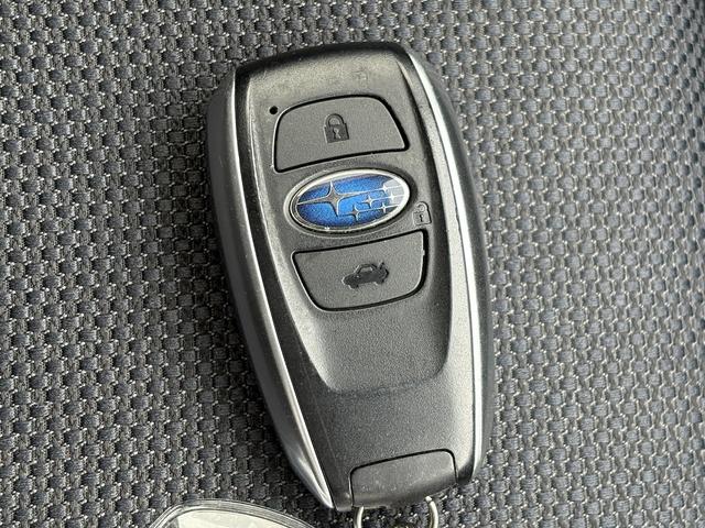 レヴォーグ １．６ＧＴ－Ｓアイサイト　フルセグナビ・ＢＴオーディオ・ＬＥＤライト・ＡＣＣ・ＬＫＡ・ＥＴＣ・パドルシフト・スマキー・ドアバイザー・プライバシーガラス・本革ステア・ミラーウィンカー・Ａストップ・Ｐシート（20枚目）