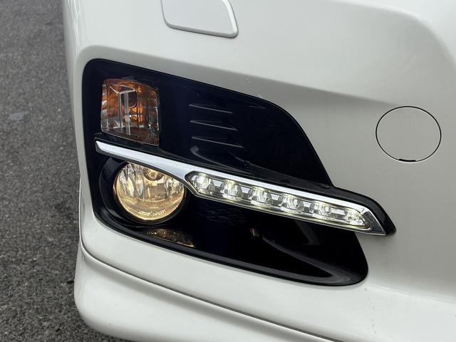レヴォーグ １．６ＧＴ－Ｓアイサイト　フルセグナビ・ＢＴオーディオ・ＬＥＤライト・ＡＣＣ・ＬＫＡ・ＥＴＣ・パドルシフト・スマキー・ドアバイザー・プライバシーガラス・本革ステア・ミラーウィンカー・Ａストップ・Ｐシート（30枚目）