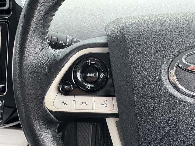 プリウス Ａ　９ｉｎフルセグナビ・Ｂカメラ・ＢＴオーディオ・ＬＥＤライト・ＡＣＣ・ＬＫＡ・ＨＵＤ・ＢＳＭ・ＡＨＢ・Ｐアシスト・ＥＴＣ・オートライト・本革ステア・１５ＡＷ・ドアバイザー・プライバシーガラス（21枚目）