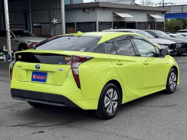 プリウス Ａ　９ｉｎフルセグナビ・Ｂカメラ・ＢＴオーディオ・ＬＥＤライト・ＡＣＣ・ＬＫＡ・ＨＵＤ・ＢＳＭ・ＡＨＢ・Ｐアシスト・ＥＴＣ・オートライト・本革ステア・１５ＡＷ・ドアバイザー・プライバシーガラス（34枚目）