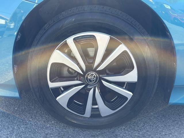 プリウスＰＨＶ Ｓナビパッケージ　フルセグナビ・Ｂカメラ・ＢＴオーディオ・ＡＣＣ・ＬＫＡ・ＡＨＢ・ＬＥＤライト・シートヒーター・スマキー・ドアバイザー・プライバシーガラス・ＥＴＣ・ＵＳＢ・本革ステア・ミラーウィンカー・（31枚目）