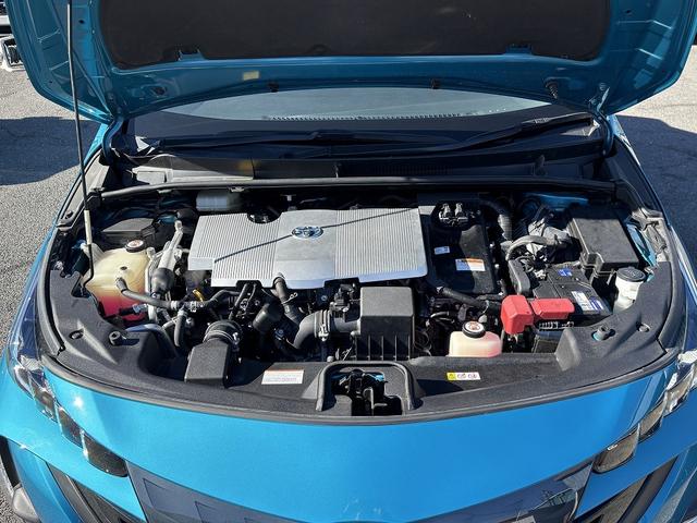 プリウスＰＨＶ Ｓナビパッケージ　フルセグナビ・Ｂカメラ・ＢＴオーディオ・ＡＣＣ・ＬＫＡ・ＡＨＢ・ＬＥＤライト・シートヒーター・スマキー・ドアバイザー・プライバシーガラス・ＥＴＣ・ＵＳＢ・本革ステア・ミラーウィンカー・（32枚目）