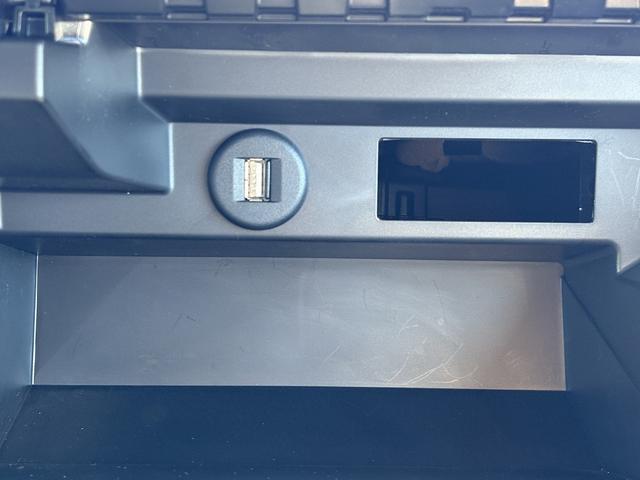 デリカＤ：２ ハイブリッドＭＺ　全周囲カメラ・フルセグナビ・ＢＴオーディオ・両Ｐスラ・ＬＥＤライト・Ｃソナー・ＡＣＣ・ＬＫＡ・ＡＨＢ・シートヒーター・プライバシーガラス・ドアバイザー・ＵＳＢ・本革ステア・ミラーウィンカー（22枚目）