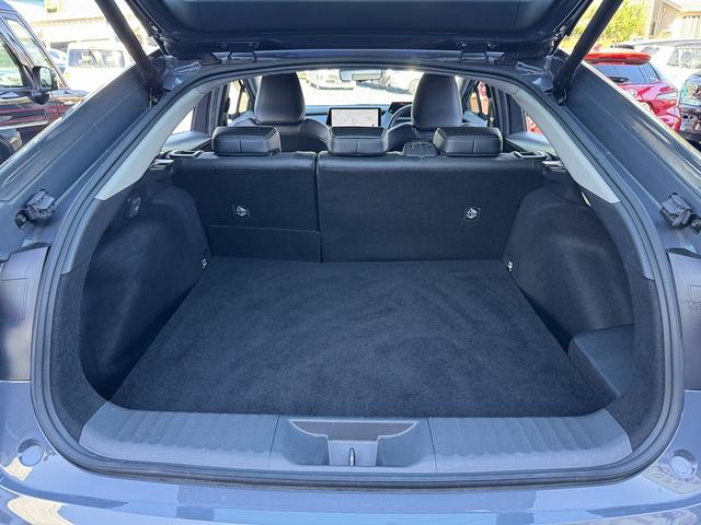 プリウス Ｚ　全周囲カメラ・フルセグナビ・ＢＴオーディオ・ＬＥＤライト・ＡＣＣ・ＬＫＡ・ＡＨＢ・ＢＳＭ・合皮シート・Ｐシート・ベンチレーションシート・ＵＳＢ・ＡＣ１００Ｖ・Ｃソナー・Ｐアシスト・ＥＴＣ（7枚目）