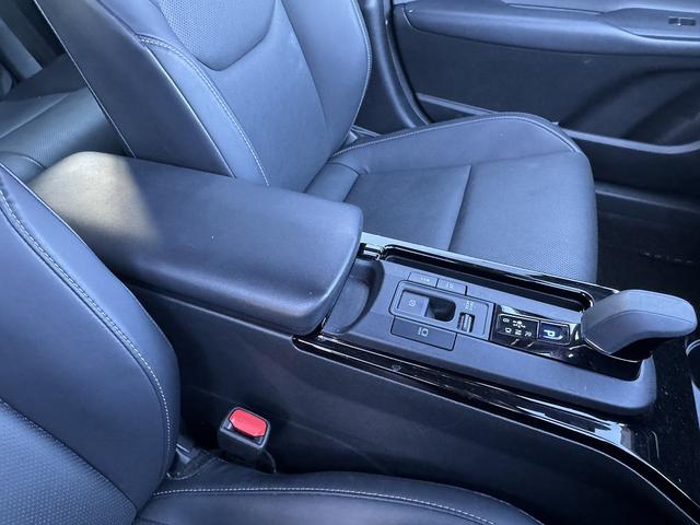 プリウス Ｚ　全周囲カメラ・フルセグナビ・ＢＴオーディオ・ＬＥＤライト・ＡＣＣ・ＬＫＡ・ＡＨＢ・ＢＳＭ・合皮シート・Ｐシート・ベンチレーションシート・ＵＳＢ・ＡＣ１００Ｖ・Ｃソナー・Ｐアシスト・ＥＴＣ（36枚目）