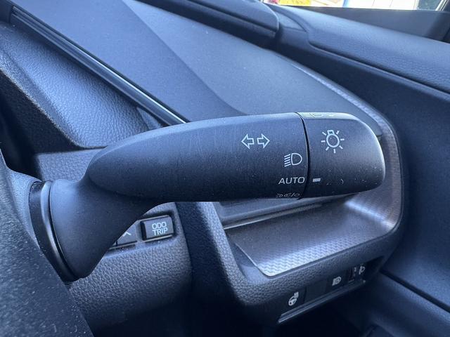 プリウス Ｚ　全周囲カメラ・フルセグナビ・ＢＴオーディオ・ＬＥＤライト・ＡＣＣ・ＬＫＡ・ＡＨＢ・ＢＳＭ・合皮シート・Ｐシート・ベンチレーションシート・ＵＳＢ・ＡＣ１００Ｖ・Ｃソナー・Ｐアシスト・ＥＴＣ（38枚目）