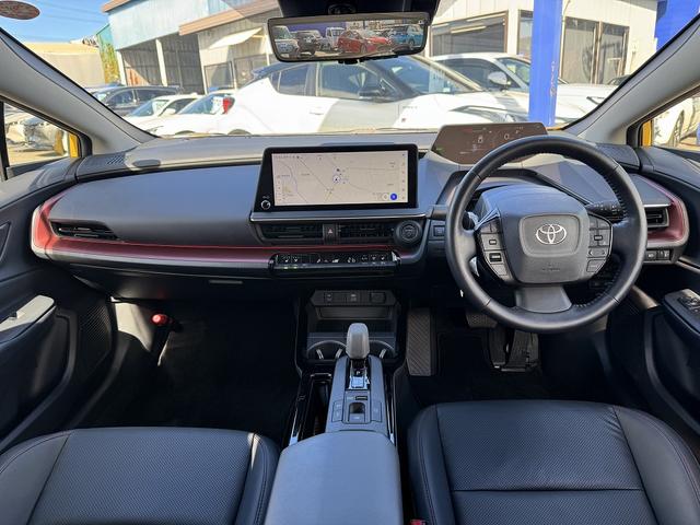 プリウス Z セーフティセンス・12.3型フルセグナビ・Carplay・全周囲カメラ・ETC2.0・AC100V電源・USB・Cソナー・BSM・RCTA・デジタルミラー・ステアヒーター・パーキングアシスト・19AW(3枚目)