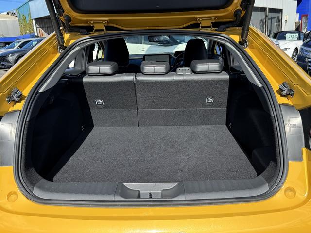 プリウス Z セーフティセンス・12.3型フルセグナビ・Carplay・全周囲カメラ・ETC2.0・AC100V電源・USB・Cソナー・BSM・RCTA・デジタルミラー・ステアヒーター・パーキングアシスト・19AW(7枚目)