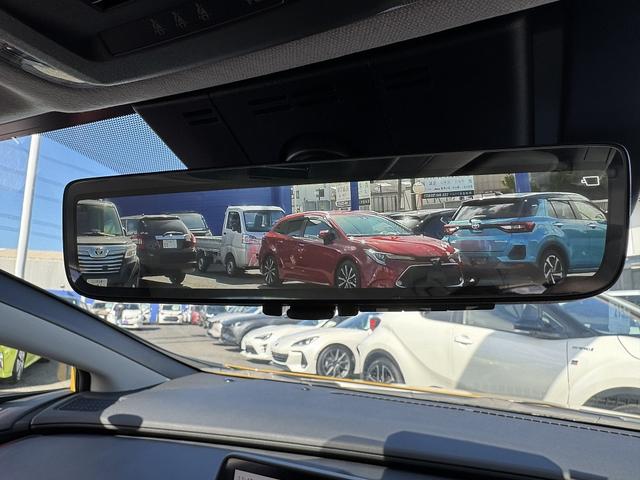 プリウス Z セーフティセンス・12.3型フルセグナビ・Carplay・全周囲カメラ・ETC2.0・AC100V電源・USB・Cソナー・BSM・RCTA・デジタルミラー・ステアヒーター・パーキングアシスト・19AW(40枚目)