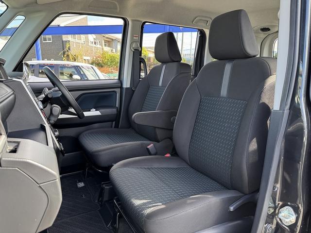 ルーミー カスタムＧ－Ｔ　後期・両Ｐ・フルセグワイドナビ・Ｂカメラ・ＢＴオーディオ・ＡＣＣ・ＬＫＡ・ＡＨＢ・Ｃソナー・ＬＥＤライト・ＥＴＣ・ＵＳＢ・スマキー・プライバシーガラス・シートヒーター・本革ステア・ミラーウィンカー（10枚目）