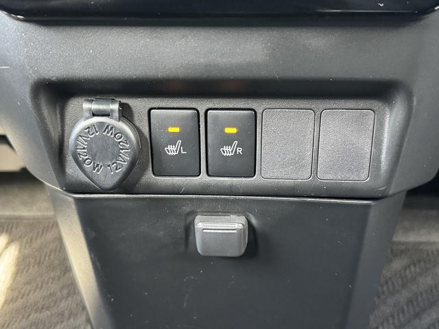 ルーミー カスタムＧ－Ｔ　後期・両Ｐ・フルセグワイドナビ・Ｂカメラ・ＢＴオーディオ・ＡＣＣ・ＬＫＡ・ＡＨＢ・Ｃソナー・ＬＥＤライト・ＥＴＣ・ＵＳＢ・スマキー・プライバシーガラス・シートヒーター・本革ステア・ミラーウィンカー（17枚目）