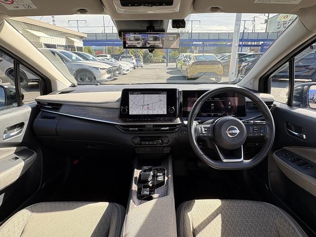 オーラ Ｇ　後期・プロパイロット・純正９型フルセグナビ・ＢＯＳＥサウンド・全周囲カメラ・Ｃａｒｐｌａｙ・ＥＴＣ２．０・Ｃソナー・ＢＳＭ・デジタルミラー・ＡＵＴＯハイビーム・ハーフレザー・純正１７ＡＷ・ドアバイザー（3枚目）