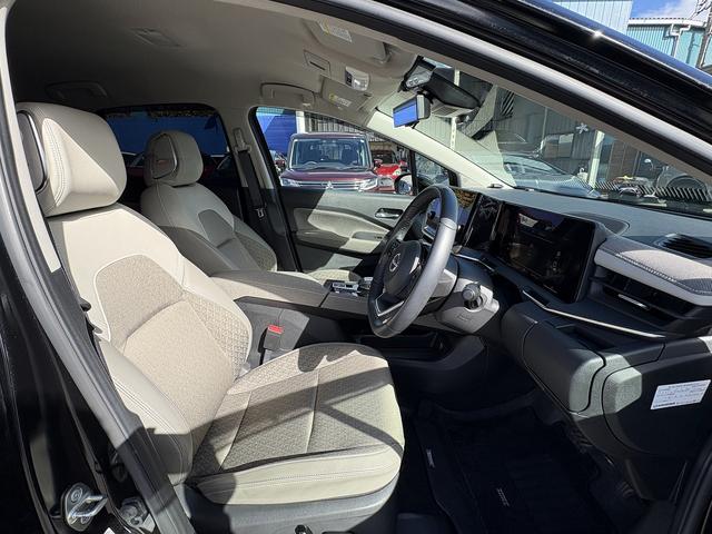 オーラ Ｇ　後期・プロパイロット・純正９型フルセグナビ・ＢＯＳＥサウンド・全周囲カメラ・Ｃａｒｐｌａｙ・ＥＴＣ２．０・Ｃソナー・ＢＳＭ・デジタルミラー・ＡＵＴＯハイビーム・ハーフレザー・純正１７ＡＷ・ドアバイザー（4枚目）