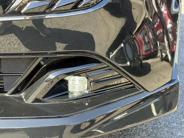 オーラ Ｇ　後期・プロパイロット・純正９型フルセグナビ・ＢＯＳＥサウンド・全周囲カメラ・Ｃａｒｐｌａｙ・ＥＴＣ２．０・Ｃソナー・ＢＳＭ・デジタルミラー・ＡＵＴＯハイビーム・ハーフレザー・純正１７ＡＷ・ドアバイザー（40枚目）