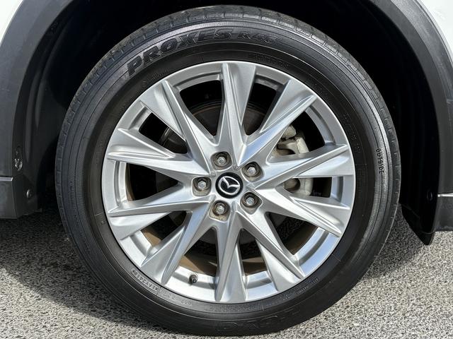 ＣＸ－８ ＸＤプロアクティブ　マツダコネクトナビ・フルセグ・全周囲カメラ・ＢＴオーディオ・ＥＴＣ・ＣＤ・ＤＶＤ・パワーシート・シート＆ステアヒーター・Ｃソナー・ＢＳＭ・ＨＵＤ・ＡＵＴＯハイビーム・純正１９ＡＷ・フロアマット（17枚目）