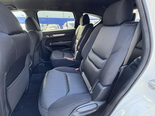 ＣＸ－８ ＸＤプロアクティブ　マツダコネクトナビ・フルセグ・全周囲カメラ・ＢＴオーディオ・ＥＴＣ・ＣＤ・ＤＶＤ・パワーシート・シート＆ステアヒーター・Ｃソナー・ＢＳＭ・ＨＵＤ・ＡＵＴＯハイビーム・純正１９ＡＷ・フロアマット（27枚目）