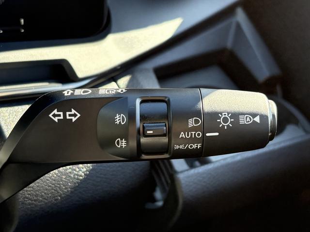 オーラ ニスモ チューンドe-パワー4WD プロパイロット・BOSEサウンド・フルセグナビ・全周囲カメラ・Carplay・USB・デジタルミラー・ワイヤレス充電・ETC2.0・パワーシート・シート&ステアヒーター・Cソナー・BSM・純正17AW(31枚目)