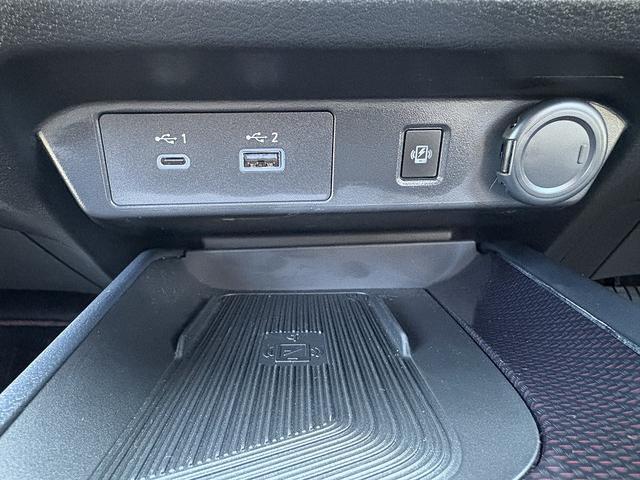 オーラ ニスモ チューンドe-パワー4WD プロパイロット・BOSEサウンド・フルセグナビ・全周囲カメラ・Carplay・USB・デジタルミラー・ワイヤレス充電・ETC2.0・パワーシート・シート&ステアヒーター・Cソナー・BSM・純正17AW(34枚目)