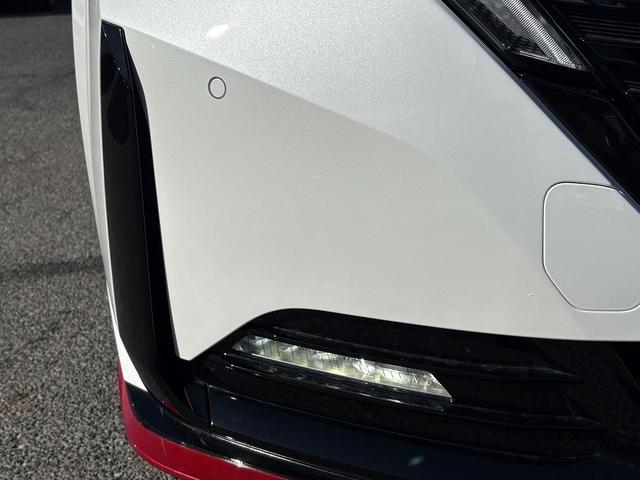 オーラ ニスモ チューンドe-パワー4WD プロパイロット・BOSEサウンド・フルセグナビ・全周囲カメラ・Carplay・USB・デジタルミラー・ワイヤレス充電・ETC2.0・パワーシート・シート&ステアヒーター・Cソナー・BSM・純正17AW(43枚目)