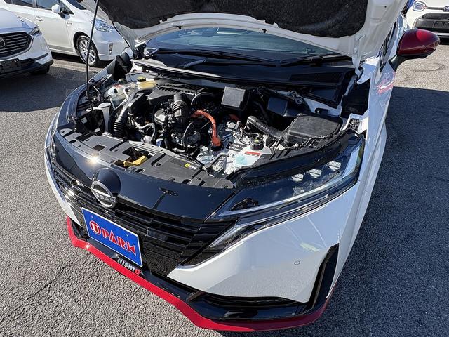 オーラ ニスモ チューンドe-パワー4WD プロパイロット・BOSEサウンド・フルセグナビ・全周囲カメラ・Carplay・USB・デジタルミラー・ワイヤレス充電・ETC2.0・パワーシート・シート&ステアヒーター・Cソナー・BSM・純正17AW(57枚目)