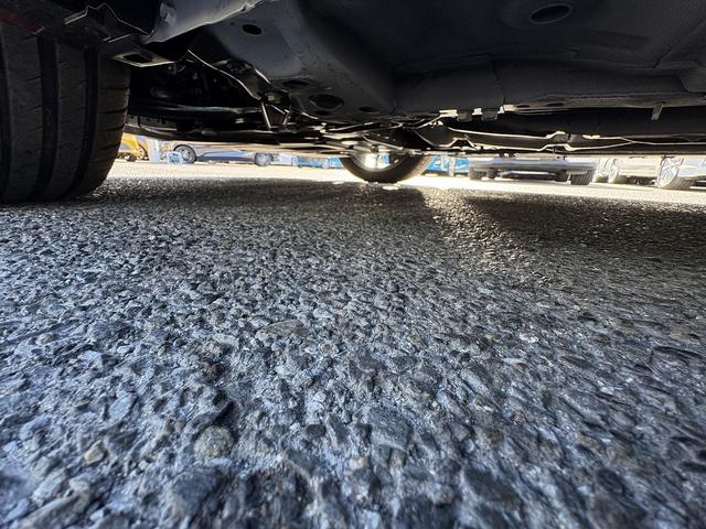 オーラ ニスモ チューンドe-パワー4WD プロパイロット・BOSEサウンド・フルセグナビ・全周囲カメラ・Carplay・USB・デジタルミラー・ワイヤレス充電・ETC2.0・パワーシート・シート&ステアヒーター・Cソナー・BSM・純正17AW(63枚目)