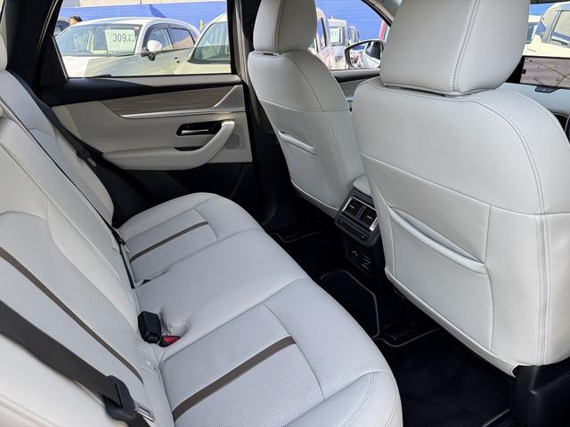 CX-60 XD-ハイブリッド エクスクルーシブモダン 全周囲カメラ・フルセグナビ・BTオーディオ・HUD・BSM・ACC・LKA・AHB・本革・ベンチレーションシート・ステアヒーター・LEDライト・Cソナー・Pバックドア・20AW・ETC(7枚目)