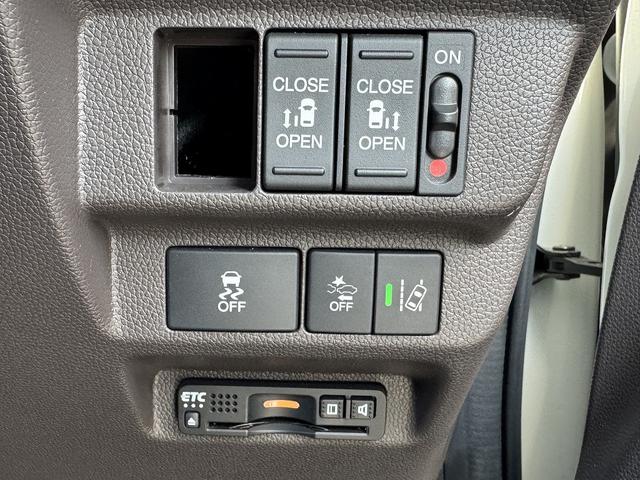 フリードハイブリッド ハイブリッド・Gホンダセンシング 後期・ホンダセンシング・両側パワースライド・9型フルセグナビ・Carplay・バックカメラ・BTオーディオ・ETC2.0・USB・LEDヘッドライト・スマートキー・フロアマット・ドアバイザー(11枚目)