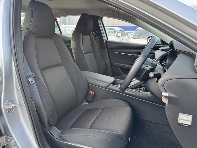 ＭＡＺＤＡ３セダン ２０Ｓプロアクティブ　ツーリングセレクション　１オーナー・ｉ－ＡＣＴＩＶＳＥＮＳＥ・フルセグナビ・全周囲カメラ・Ｃａｒｐｌａｙ・ＵＳＢ・ＥＴＣ・ＢＴオーディオ・パワーシート・シート＆ステアヒーター・シートメモリー・Ｃソナー・ＢＳＭ・ＨＵＤ（4枚目）
