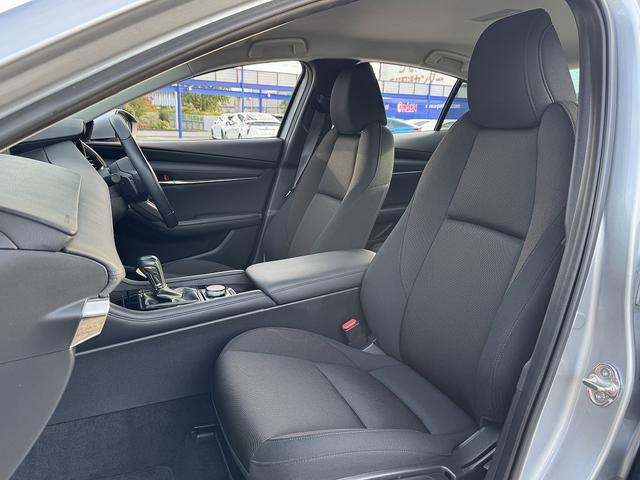 ＭＡＺＤＡ３セダン ２０Ｓプロアクティブ　ツーリングセレクション　１オーナー・ｉ－ＡＣＴＩＶＳＥＮＳＥ・フルセグナビ・全周囲カメラ・Ｃａｒｐｌａｙ・ＵＳＢ・ＥＴＣ・ＢＴオーディオ・パワーシート・シート＆ステアヒーター・シートメモリー・Ｃソナー・ＢＳＭ・ＨＵＤ（6枚目）