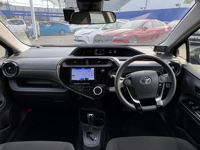 アクア 後期・Sセンス・ナビ・Bカメラ・BTオーディオ・LEDライト・PCS・AHB・LKA・Cソナー・スマキー・プライバシーガラス・ミラーウィンカー・オートライト・ETC・記録簿(3枚目)