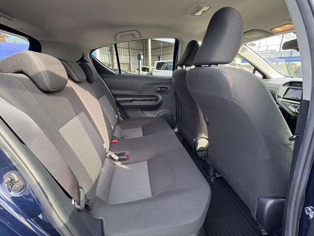 アクア 後期・Sセンス・ナビ・Bカメラ・BTオーディオ・LEDライト・PCS・AHB・LKA・Cソナー・スマキー・プライバシーガラス・ミラーウィンカー・オートライト・ETC・記録簿(5枚目)