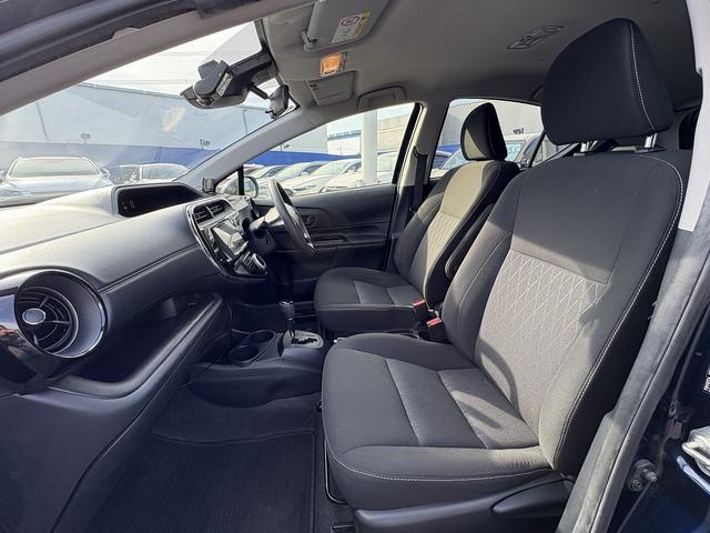 アクア 後期・Sセンス・ナビ・Bカメラ・BTオーディオ・LEDライト・PCS・AHB・LKA・Cソナー・スマキー・プライバシーガラス・ミラーウィンカー・オートライト・ETC・記録簿(7枚目)