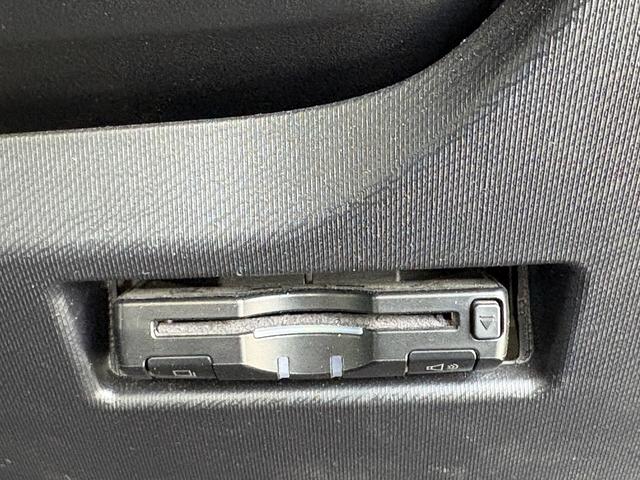 アクア 後期・Sセンス・ナビ・Bカメラ・BTオーディオ・LEDライト・PCS・AHB・LKA・Cソナー・スマキー・プライバシーガラス・ミラーウィンカー・オートライト・ETC・記録簿(20枚目)