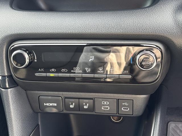 ヤリス ハイブリッドZ セーフティセンス・ディスプレイオーディオ・フルセグナビ・全周囲カメラ・ETC2.0・Carplay・BTオーディオ・シート&ステアヒーター・AC100V電源・Cソナー・BSM・RCTA・HUD(9枚目)