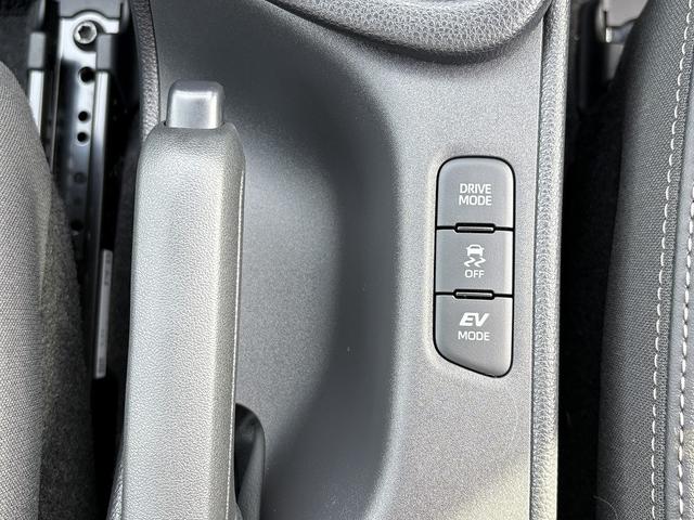ヤリス ハイブリッドZ セーフティセンス・ディスプレイオーディオ・フルセグナビ・全周囲カメラ・ETC2.0・Carplay・BTオーディオ・シート&ステアヒーター・AC100V電源・Cソナー・BSM・RCTA・HUD(35枚目)