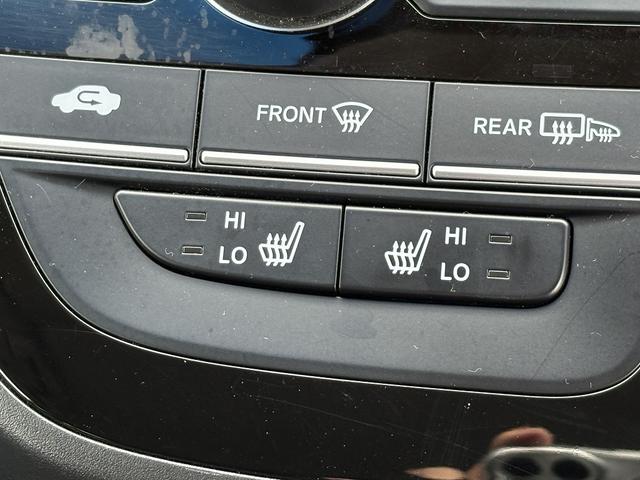 フリードハイブリッド ハイブリッド・EX 両Pスライド・Rモニター・フルセグ9inナビ・Bカメラ・BTオーディオ・LEDライト・ACC・LKA・シートヒーター・ドアバイザー・プライバシーガラス・本革ステア・ETC・15AW・オートライト(30枚目)