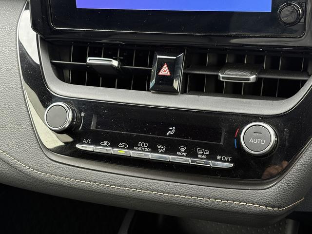 カローラツーリング ダブルバイビー Sセンス・1オーナー・フルセグ・Bカメラ・BTオーディオ・LEDライト・ACC・LKA・AHB・Cソナー・ハーフレザー・USB・ETC・本革ステア・プライバシーガラス・ミラーウィンカー・17AW(11枚目)